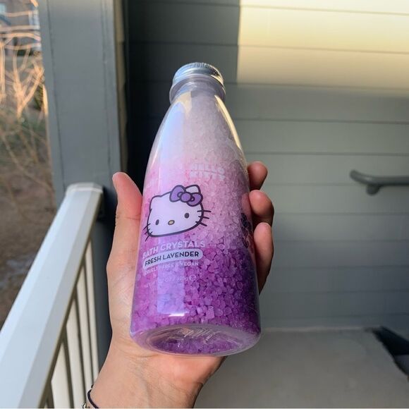 Hello Kitty Bath Salts  - Picture 2 of 5
